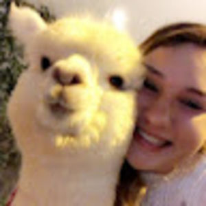 Meet your Posher, Carly